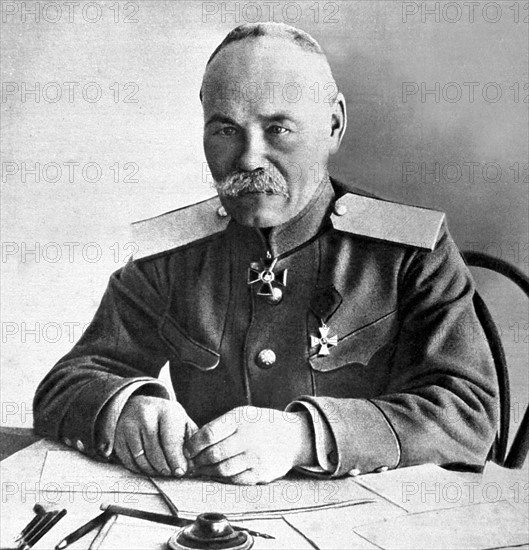 World War I. General Alexeyev is made holder of the Grand Cross of the Legion of Honor (1915)