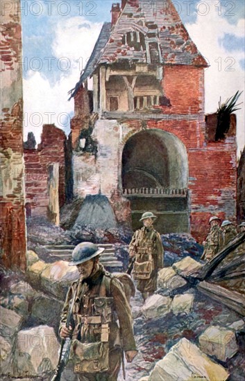 Soldats anglais sur les vieux remparts de Péronne (mars 1917)