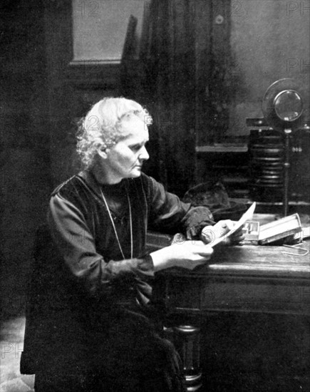 Portrait of Marie Curie (1921)