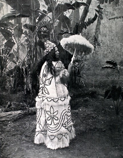 Tahitian woman celebrating the French National Day in Papeete