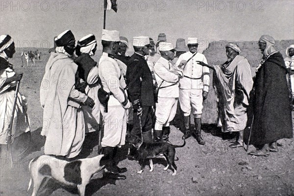 Kaid of Igli taking the oath of submission before Colonel Bertrand, in Algeria (1900)