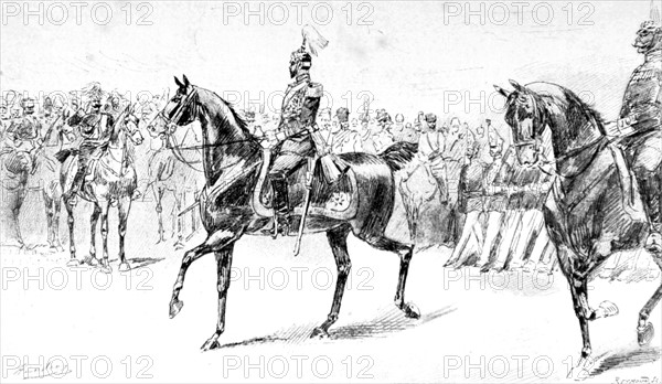 Le tsar de Russie Nicolas II, à la tête du régiment des grenadiers lors de la revue de Breslau en Silésie, en  1896