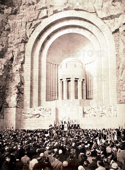Inauguration du monument aux morts de la ville de Nice, en 1928