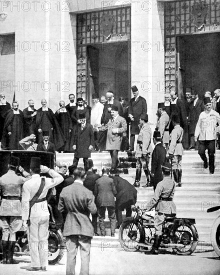 Le roi Fouad 1er inaugurant le collège Saint-Marc, à Alexandrie, fondé par les frères des écoles chrétiennes (1928)