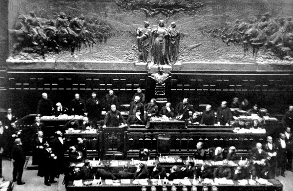 Italie. Dernière séance de la "Constituante" du fascisme (1928)
