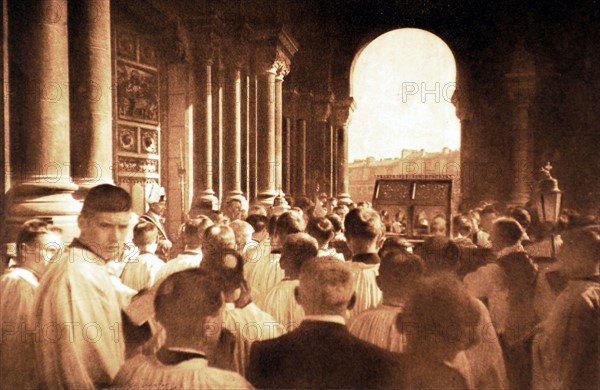 Paris. Consécration de la basilique du Sacré-Coeur (1919)