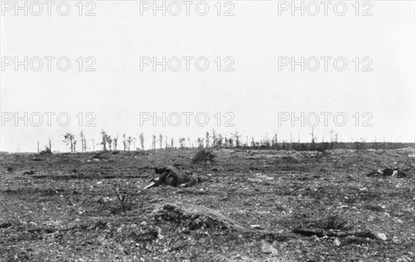 Champ de bataille dans la région des Hurlus (Marne), 1915