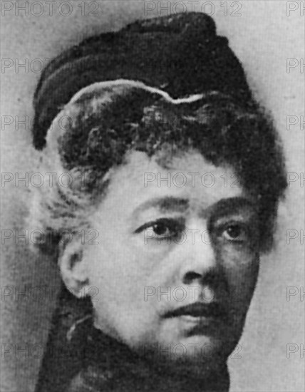 SUTTNER, Bertha von