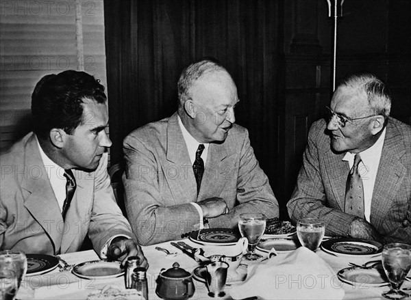 1952 / Nixon, Eisenhower et Dulles