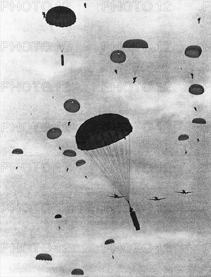 Crete: Landing of German paratroopers