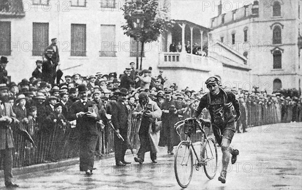 Tour de France cycling race, stage in Lyons (1909)