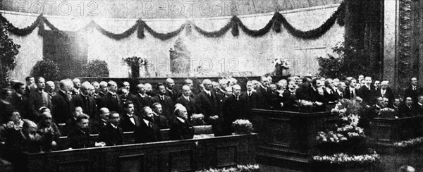 Friedrich Ebert delivering a speech at the opening of the National Assembly in Weimar