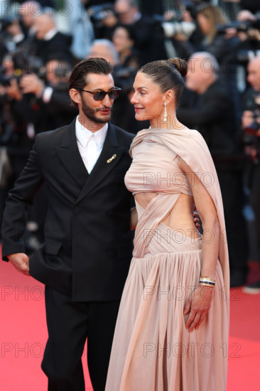 Pierre Niney, Natasha Andrews