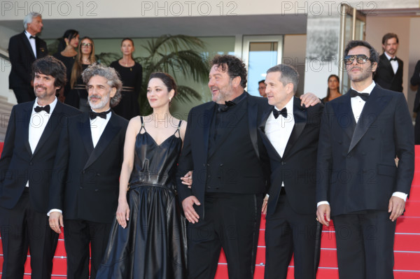 Cast of the film "Karma"