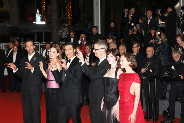 Cast of the film "Her Private Hell"