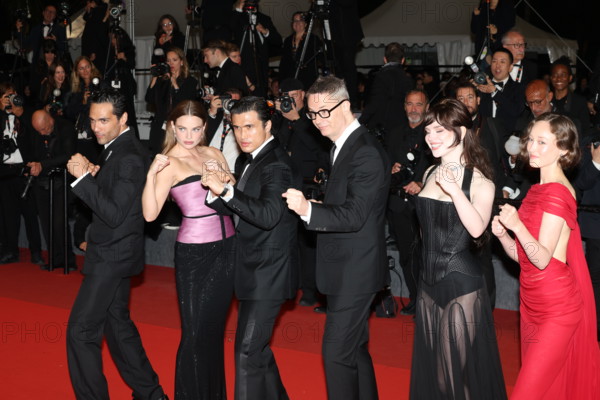 Cast of the film "Her Private Hell"
