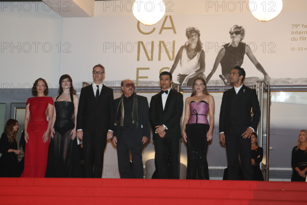 Cast of the film "Her Private Hell"