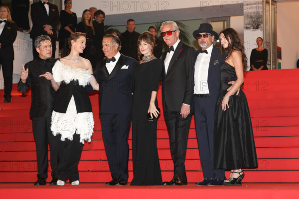 Paul Soriano, Rosemarie DeWitt, Andy Garcia, Vicky Krieps (in Bottega Veneta), Danny Huston, Jai Stefan et Sofia Stefan attending the red carpet for the film 'Diamond' during the 79th Cannes Film Festival at the Palais des Festivals on May 19, 2026 in Cannes, France.