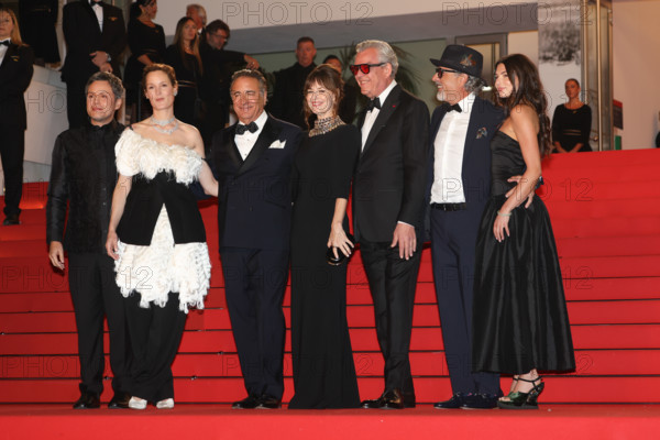 Paul Soriano, Rosemarie DeWitt, Andy Garcia, Vicky Krieps (in Bottega Veneta), Danny Huston, Jai Stefan et Sofia Stefan attending the red carpet for the film 'Diamond' during the 79th Cannes Film Festival at the Palais des Festivals on May 19, 2026 in Cannes, France.