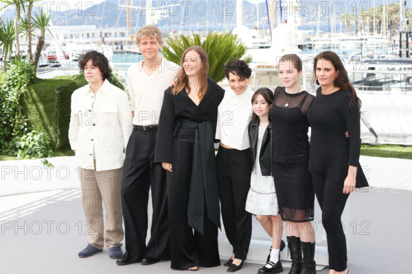 The cast of the film "El Deshielo"