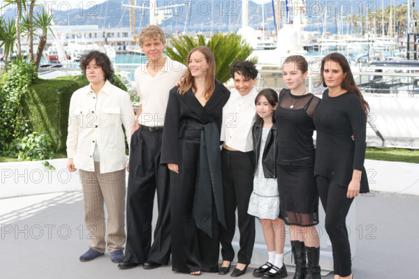 The cast of the film "El Deshielo"