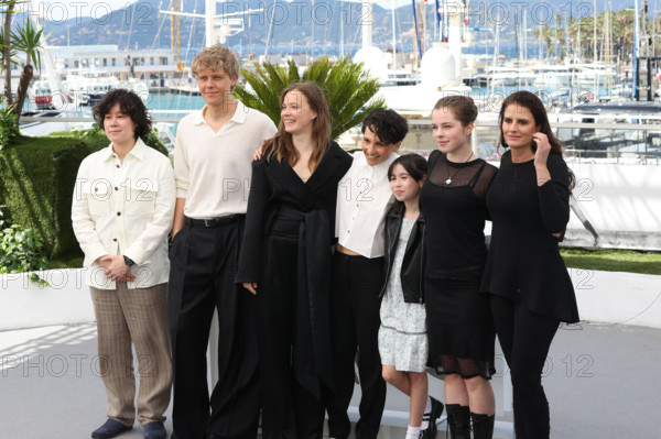 The cast of the film "El Deshielo"
