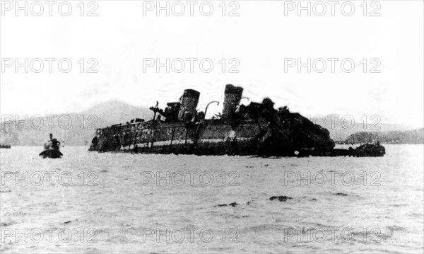 Wreck of the Russian cruiser "Izumrud" (1905)