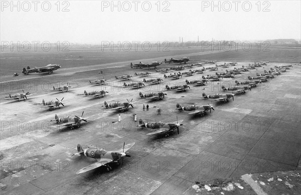 British aeronautics industry, 1943-1944.