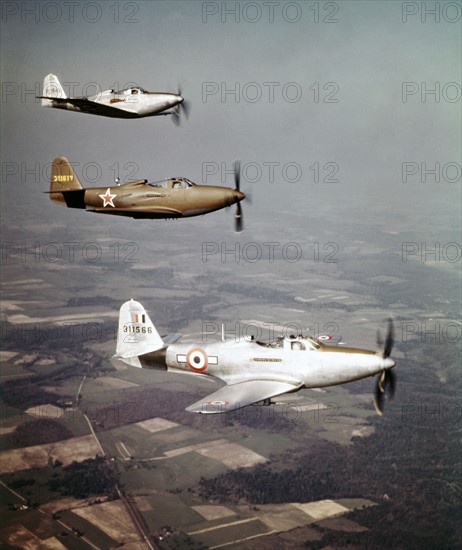 Chasseurs américains Bell P-39 Airacobra, IIème Guerre mondiale.
