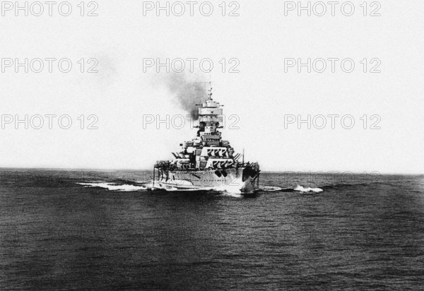 Italian warship "Vittorio Veneto", World War II.