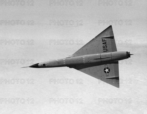 Chasseur et intercepteur américain Convair F-1O6 Delta Dagger