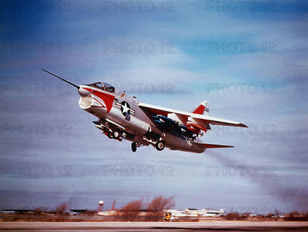 Avion d'attaque américain Ling-Temco-Vought Crusader