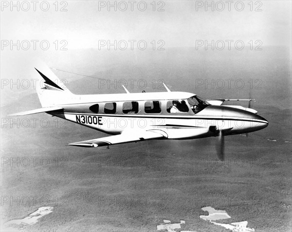 American Piper Navajo business and commuter plane
