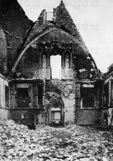 Archiepiscopal palace of Reims after the bombings