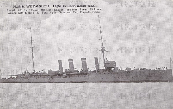 British light cruiser 'Weymouth'