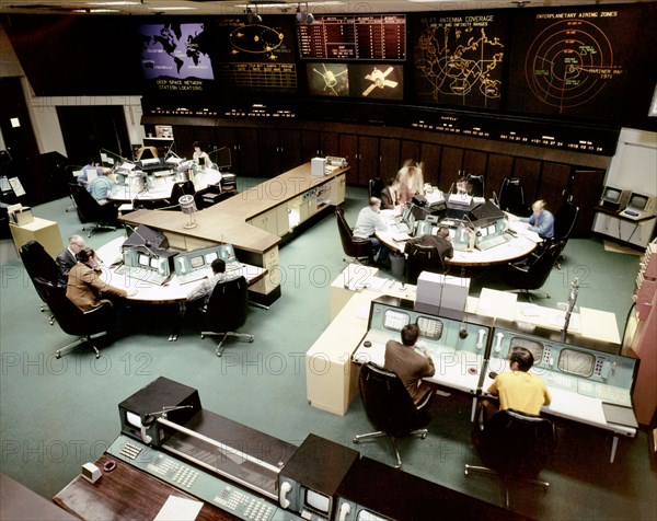 Space probe flight mission control room, 1971