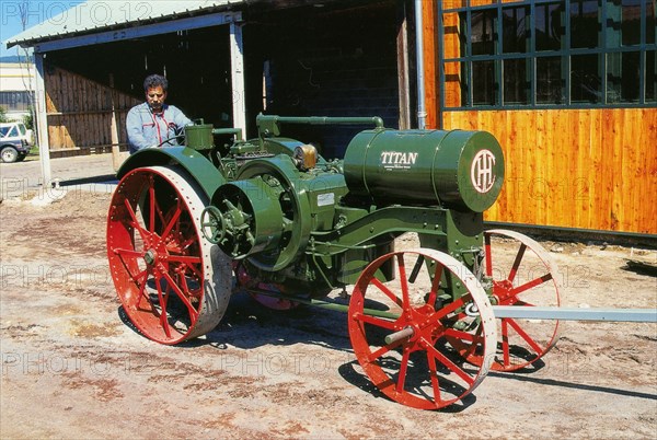 American Titan tractor, 1919