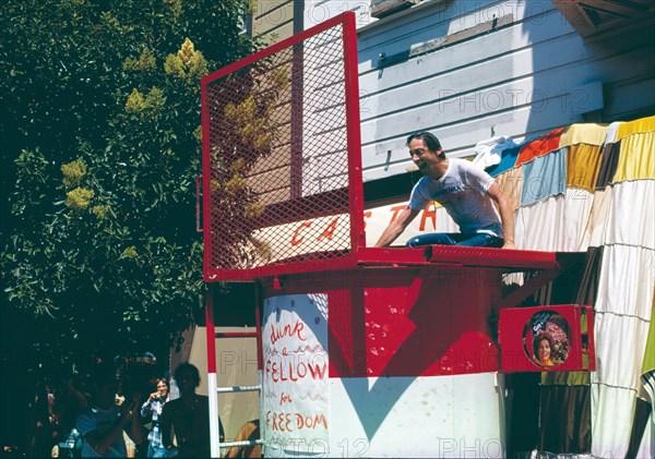 Collecte de fonds pour la fondation Harvey Milk, août 1977