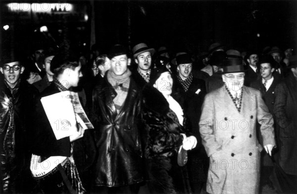 Paris, demonstrators during a riot (1934)