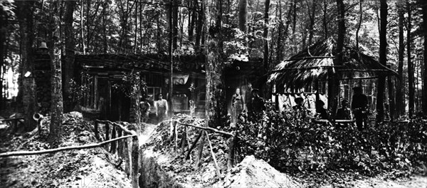 St-Léger aux Bois (Oise). Batterie anglaise, le central téléphonique