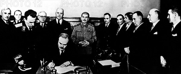 Signing of the Hitler-Stalin Pact in Moscow (1939)