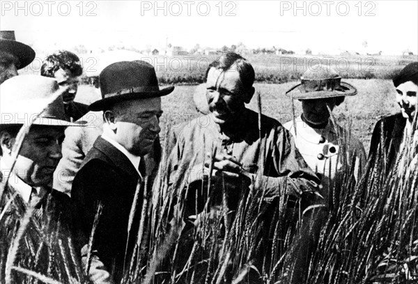 Eduard Benes (1884-1948) dans un kolkhoze communiste