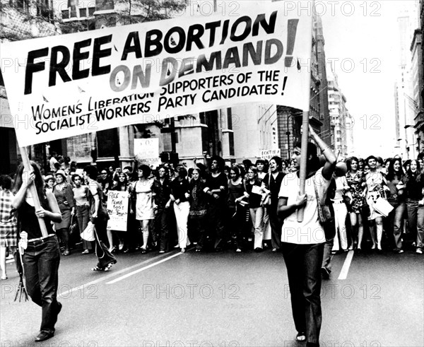 Women's Liberation Movement. Marching down 5th Avenue, in New York