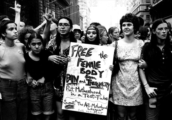 Women's Parade for the Women's Liberation Movement, on 5th Avenue, in New York