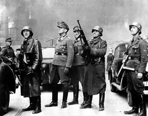 Warsaw ghetto uprising, 1943