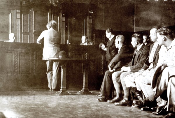 Albert Einstein in front of a Justice Court of Nazi Germany