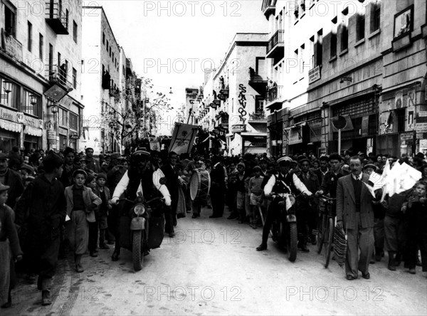 End of the 1948 war between Israel and Palestine: Procession in Tel Aviv