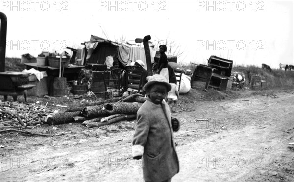 Parkin, Ark. Legally evicted sharecoppers of Dibble plantation. Photograph by Vachon