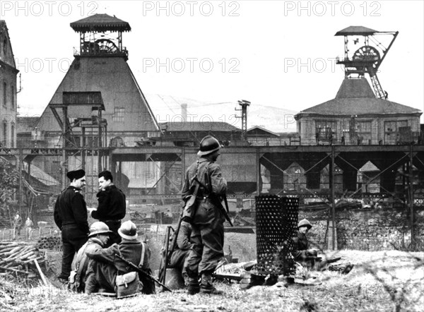 Saint-Etienne. Occupation par la troupe des mines de la région