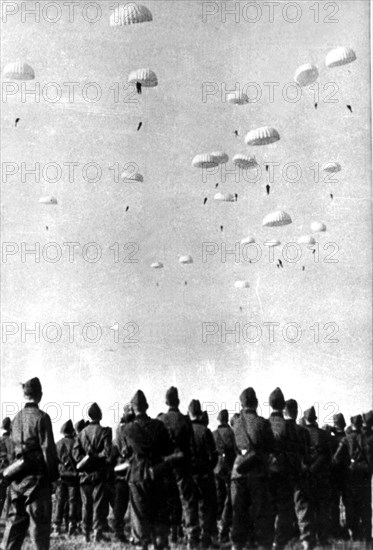 Une école de parachutisme